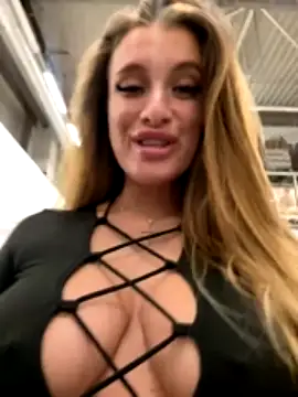 amandateasingg_ naked strip on cam for live sex video chat