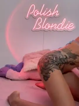 Cute-Alice naked strip on cam for live sex video chat
