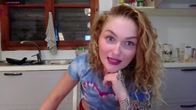 Goldloeckchen159 naked strip on cam for live sex video chat