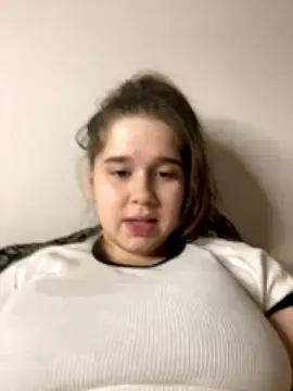 HornyGirlH naked strip on cam for live sex video chat