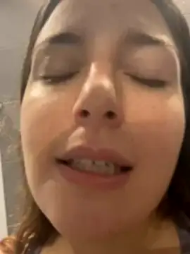 kate_nicepops333 naked strip on cam for live sex video chat
