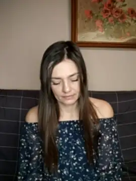 KrissSexi naked strip on cam for live sex video chat