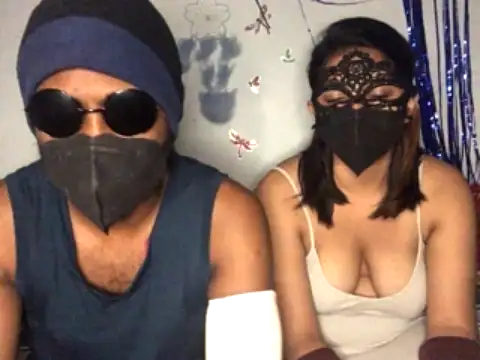 Mercy_Mesh_Love naked strip on cam for live sex video chat