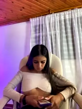 Samantha_ml10 naked stripping on cam for live sex video chat