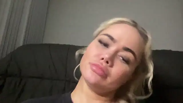 ElenaErickson naked strip on cam for live sex video chat