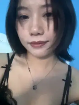 Eliza-E naked strip on cam for live sex video chat