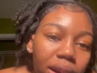 EsmeeCeline nude Live Sex Chat Room