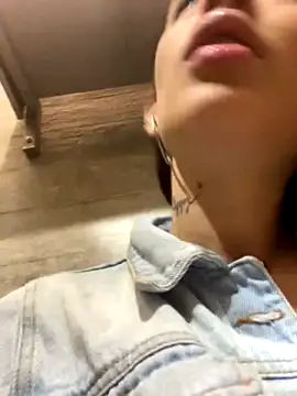 IrisRouse naked strip on cam for live sex video chat