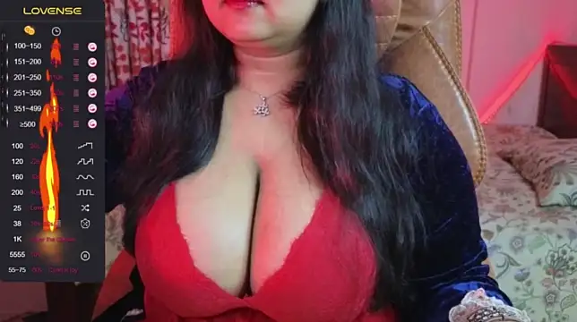 Juicy_Bengali_Girl naked strip on cam for live sex video chat