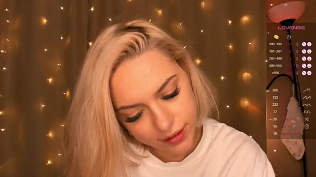 KateDolphin naked strip on cam for live sex video chat