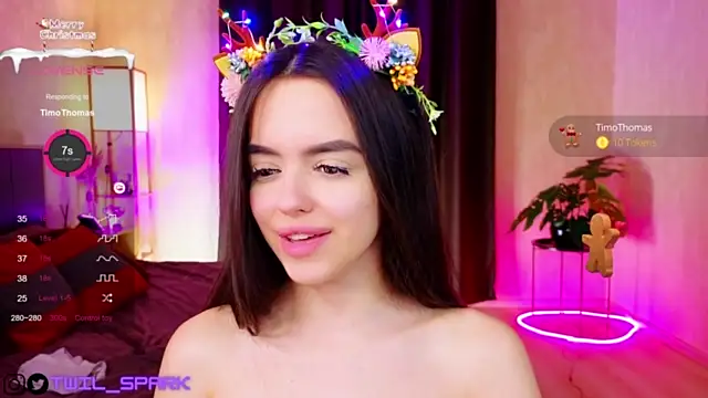 Loly_kitty naked strip on cam for live sex video chat