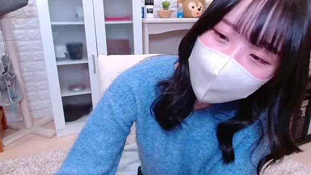 —momo— naked strip on cam for live sex video chat