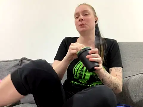 PrinzessinBunny naked strip on cam for live sex video chat