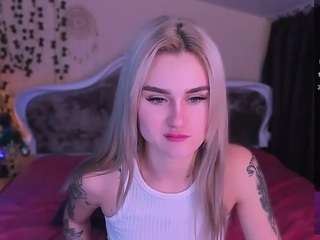 Younona nude Live Sex Chat Room