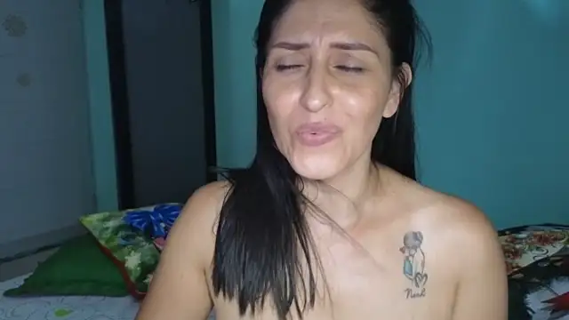 caro_mature_wild_hot naked strip on cam for live sex video chat
