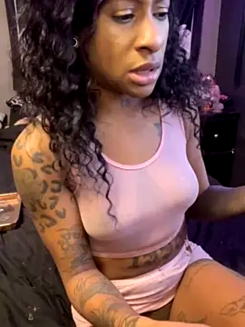 iitsolivia13 naked strip on cam for live sex video chat