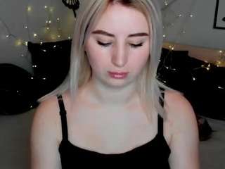 KrissWant nude Live Sex Chat Room
