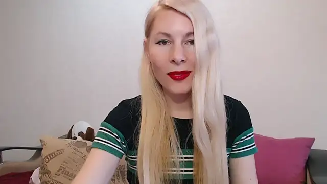 Lisa_Mey naked strip on cam for live sex video chat