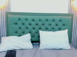 Mia-Cooper8 nude Live Sex Chat Room