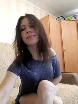 MilanaMiam naked strip on cam for live sex video chat