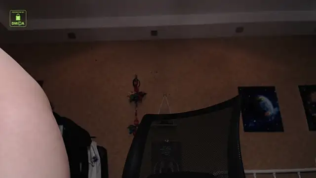 OmeliaEffect naked strip on cam for live sex video chat