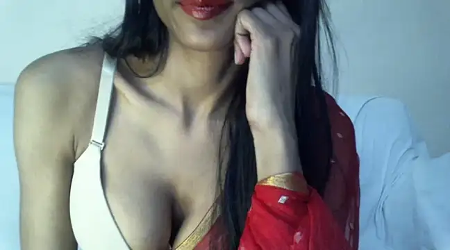 Sonia-silk naked strip on cam for live sex video chat