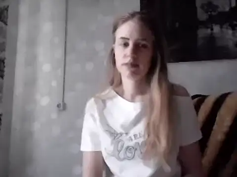 SunPamela naked strip on cam for live sex video chat