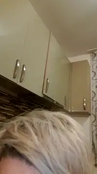Synthia77 naked strip on cam for live sex video chat