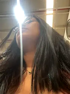 Annya-sweet naked strip on cam for live sex video chat