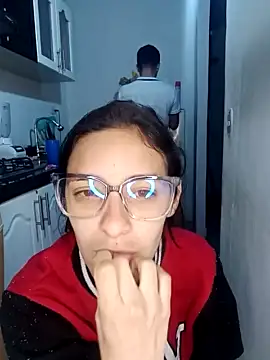 catire2323 naked strip on cam for live sex video chat