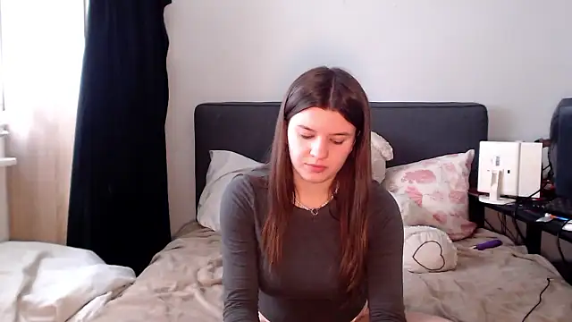 cecelulu naked strip on cam for live sex video chat