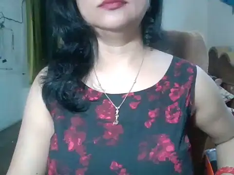 Cute_Mahi22 naked strip on cam for live sex video chat