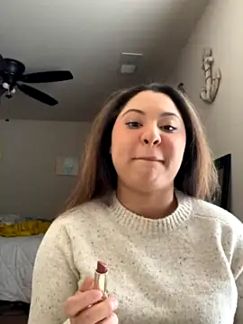 daddyslittleleah naked strip on cam for live sex video chat