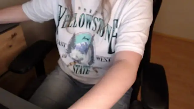 JesseJewel naked strip on cam for live sex video chat