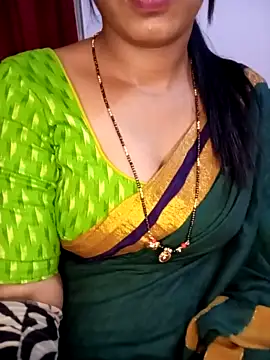 Kannadasundri143 naked strip on cam for live sex video chat