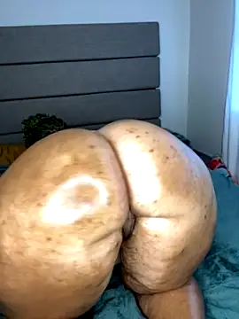 KINKYpussyCAT naked strip on cam for live sex video chat