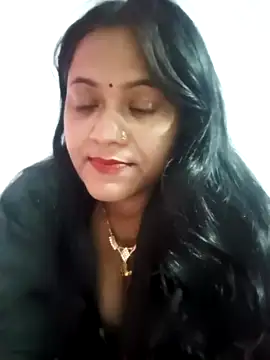 Lata_Bhabi naked strip on cam for live sex video chat