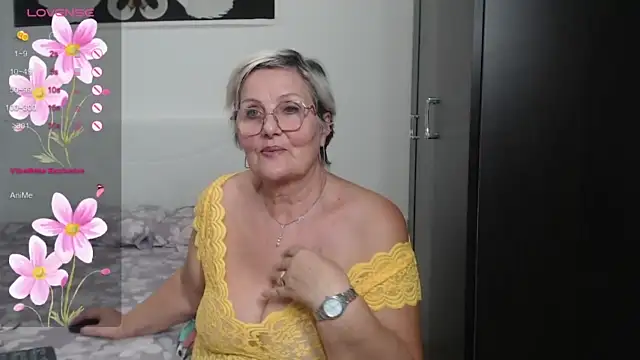 Selenna57 naked strip on cam for live sex video chat