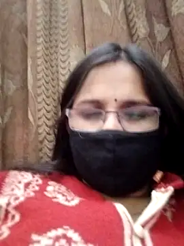 SunheriPari naked strip on cam for live sex video chat
