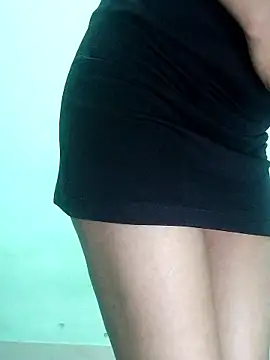 Supar-Pari naked strip on cam for live sex video chat