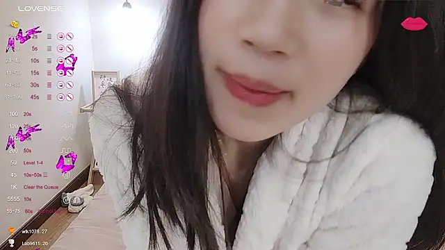 aiaiya- naked strip on cam for live sex video chat