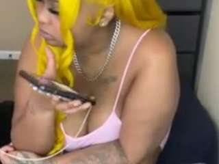BAD BITCH THICK ASF nude Live Sex Chat Room