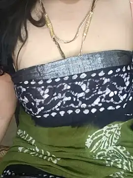 Bedroom_bhabi naked strip on cam for live sex video chat