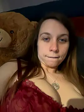 couplejoliepied naked strip on cam for live sex video chat