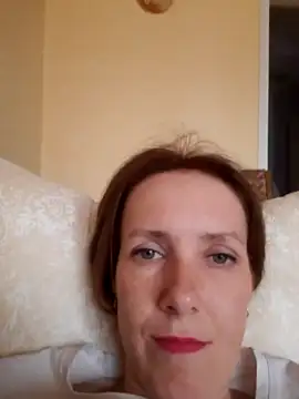 Julijuicy naked strip on cam for live sex video chat