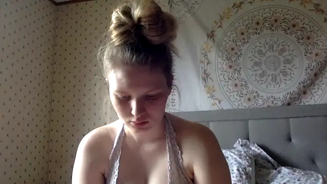 kelsieann1 naked strip on cam for live sex video chat