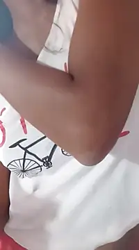 Kunchiii naked strip on cam for live sex video chat