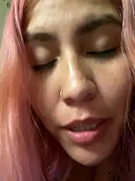 LunaAurora3 naked strip on cam for live sex video chat