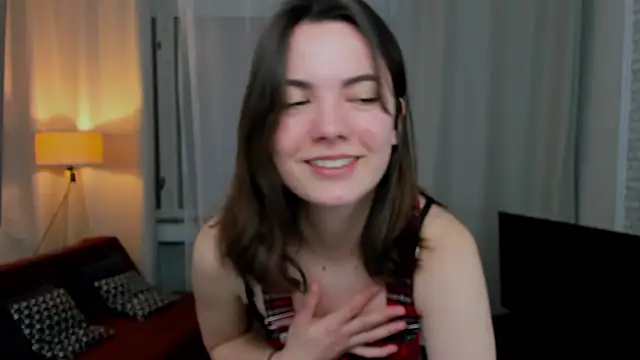 Meow_Melissaa naked strip on cam for live sex video chat