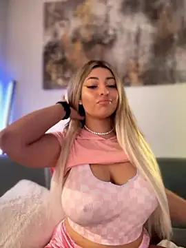 MetishaV naked strip on cam for live sex video chat